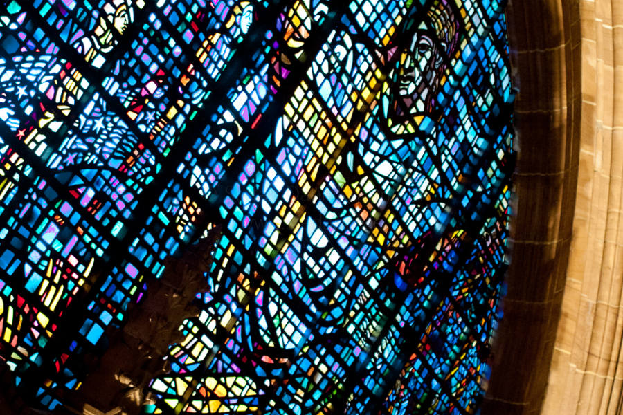 Fensterausschnitt in der Liverpool Cathedral