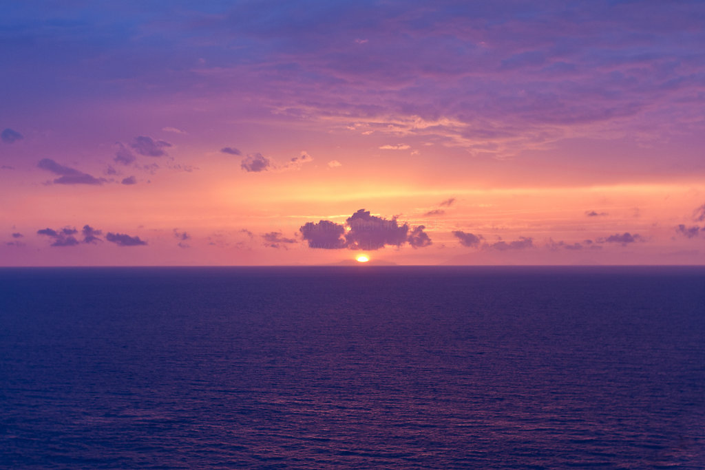 Sonnenuntergang vor den Aeolischen Inseln